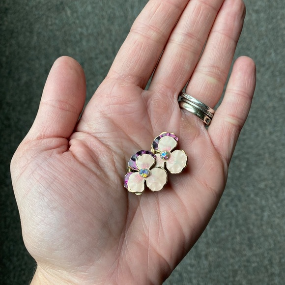 Vintage Violet Clip On Earrings 1950’s - Picture 5 of 6